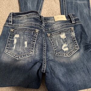 Miss Me 32/31 mid-rise straight jeans